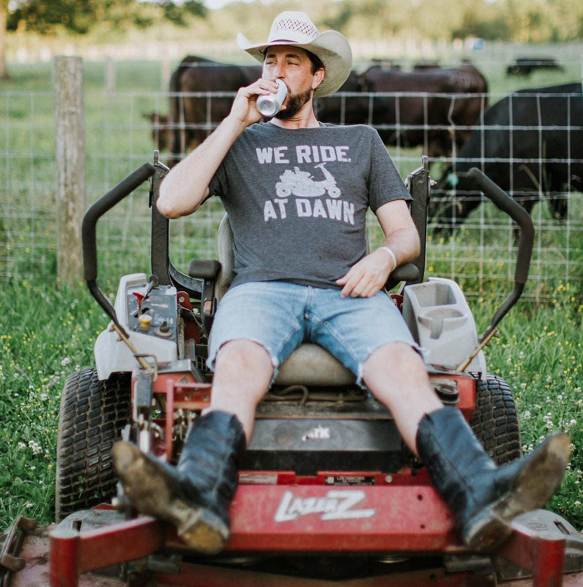 T-Shirt - We Ride at Dawn