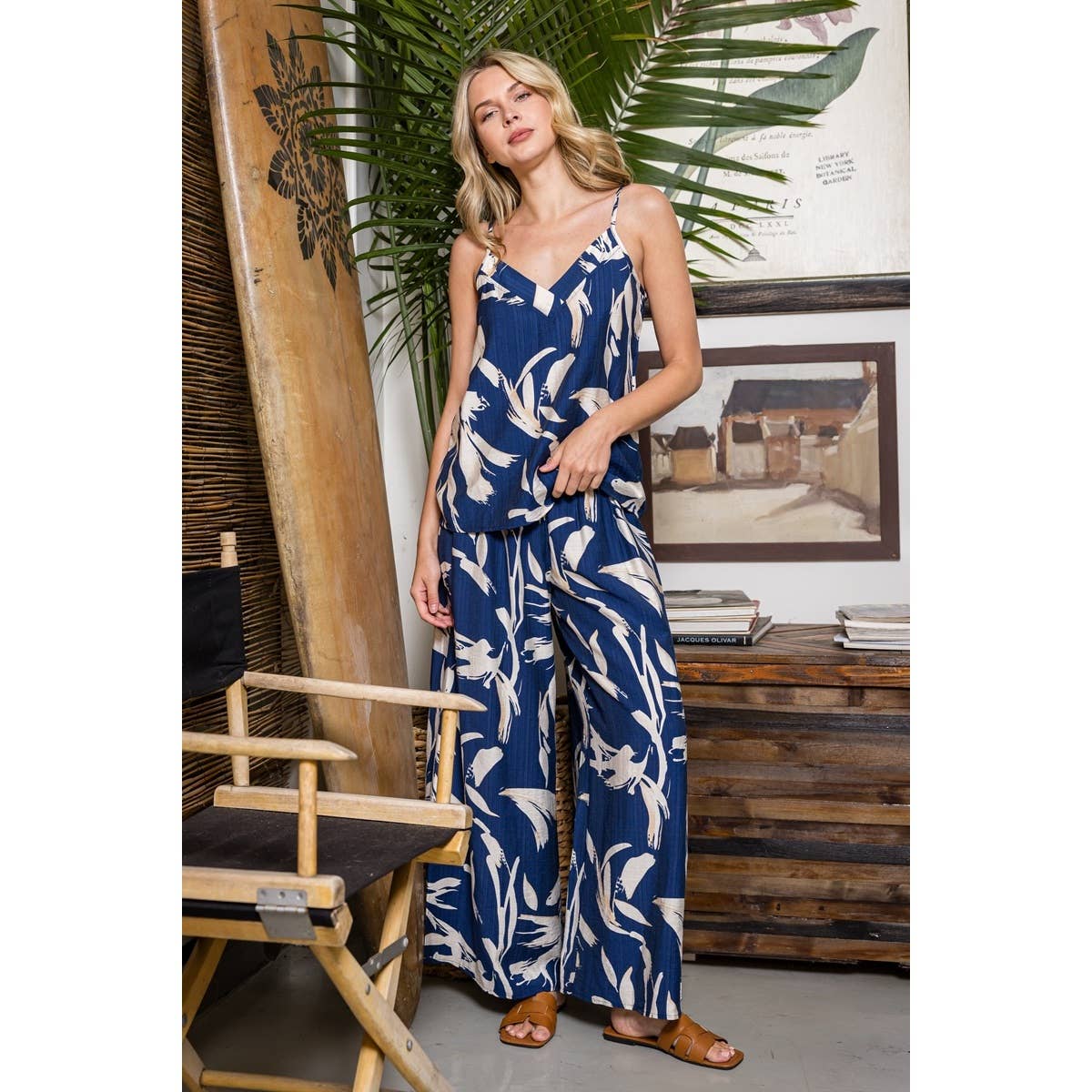 FLORAL PRINT PANTS