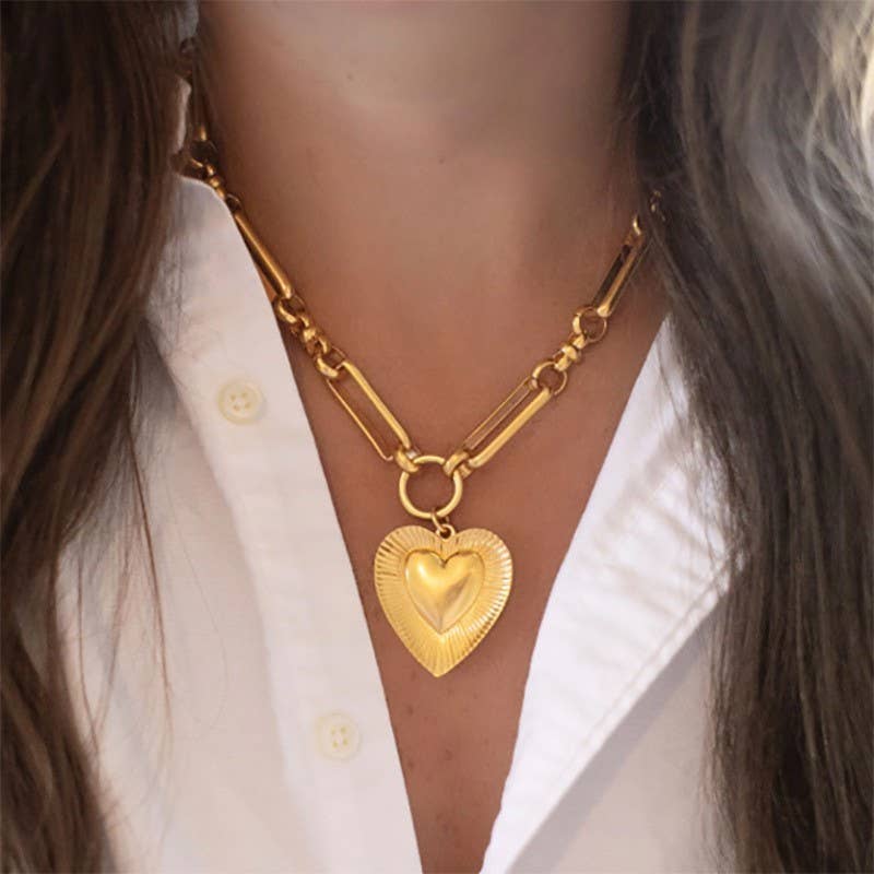 Necklace - ETCHED HEART CHUNKY CHAIN STATEMENT
