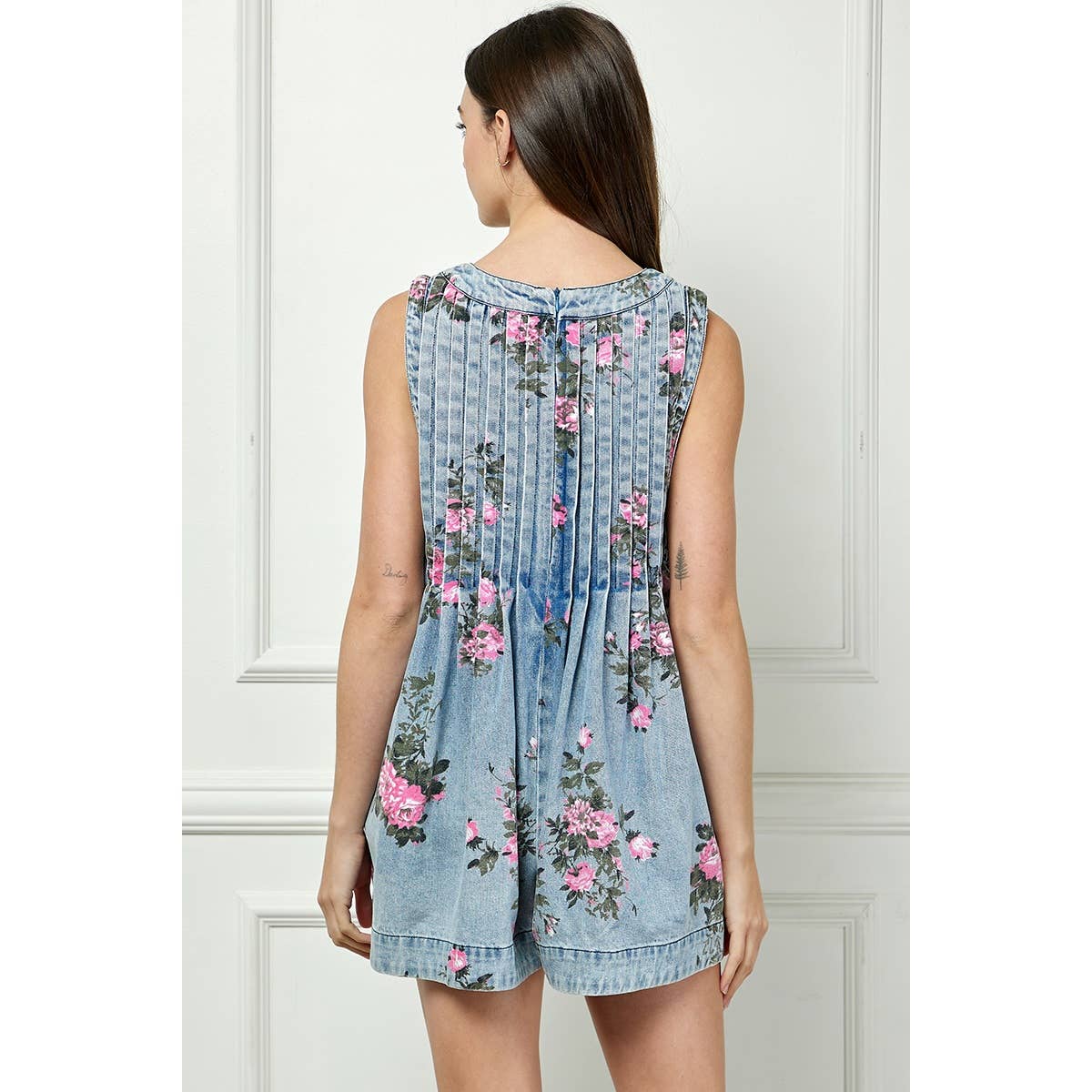 Printed Pleated V Neck Sleeveless Romper