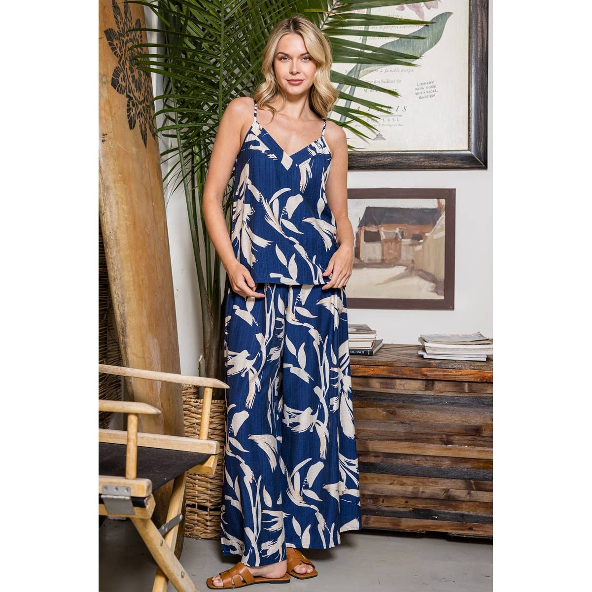 FLORAL PRINT PANTS