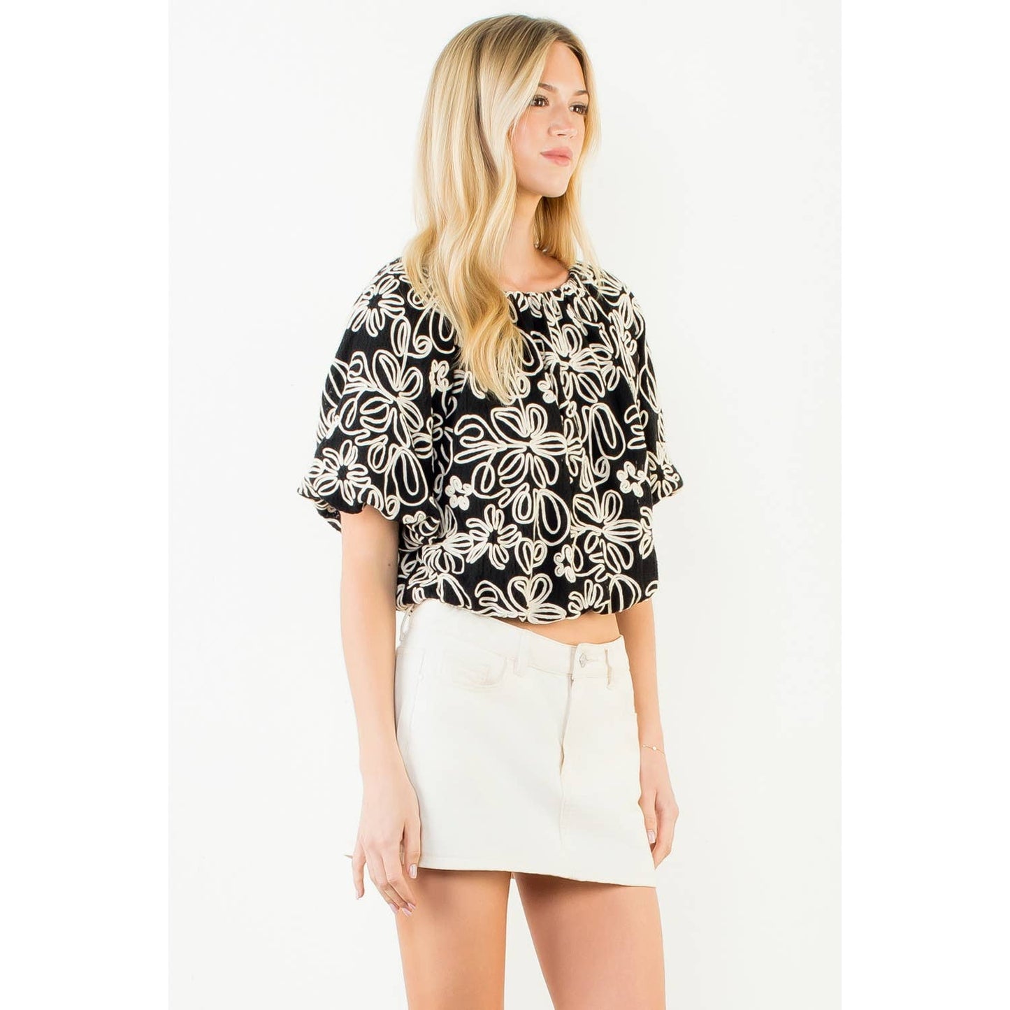 Top - Puff Sleeve Floral Embroidery Detail