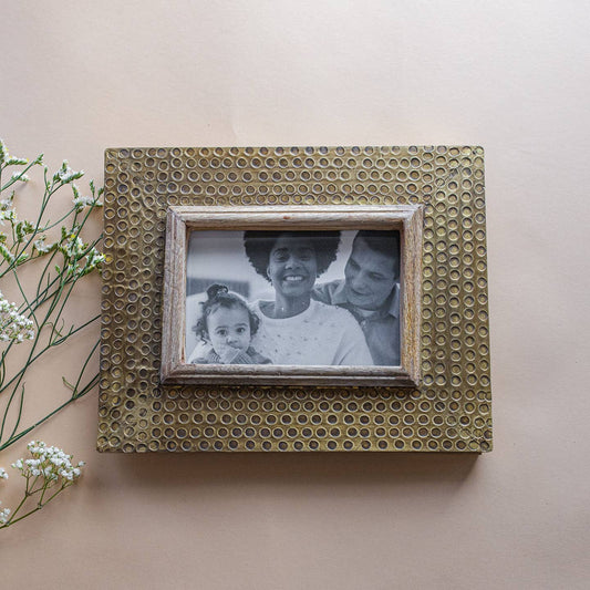Hammered Brass 4x6 Picture Frame