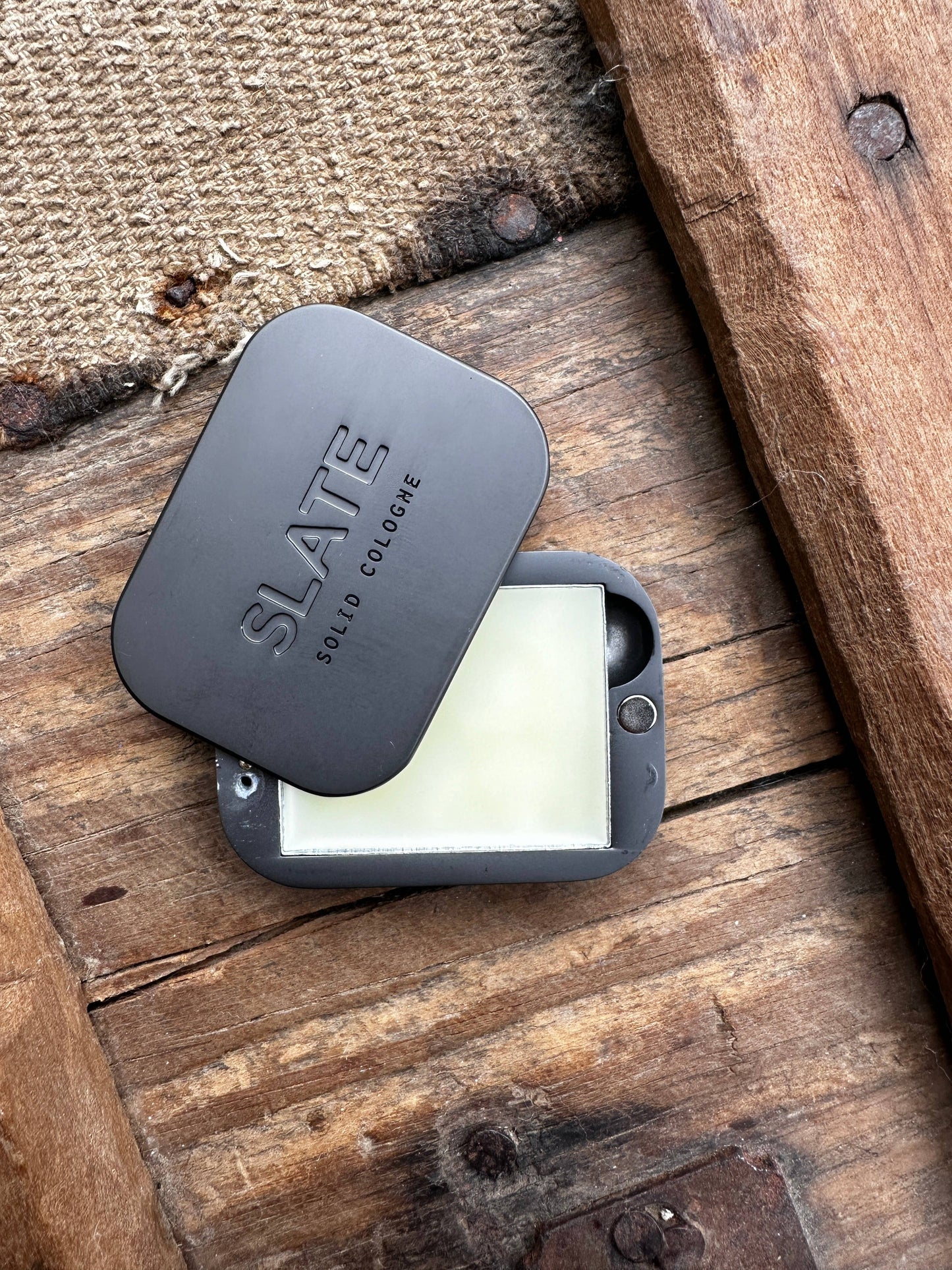 Cologne - SLATE | Solid