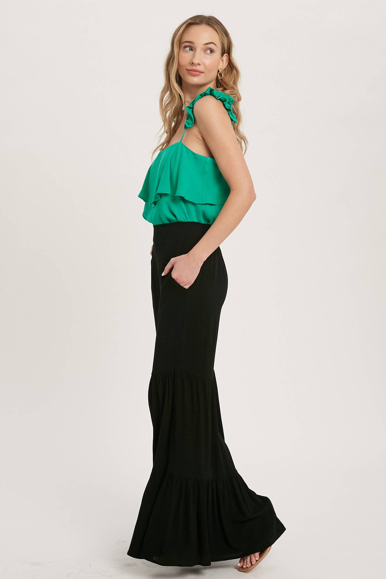 TIERED RUFFLE HIGH WAISTED WIDE-LEG PANTS