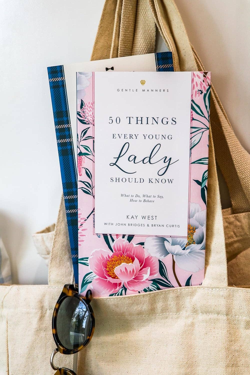 Book - 50 Things Every Young Lady Should Know