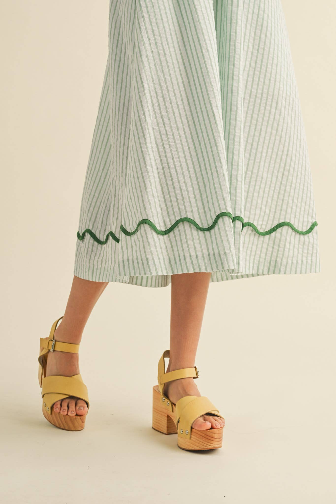 Dress- SCALLOPED MIXED PRINT
