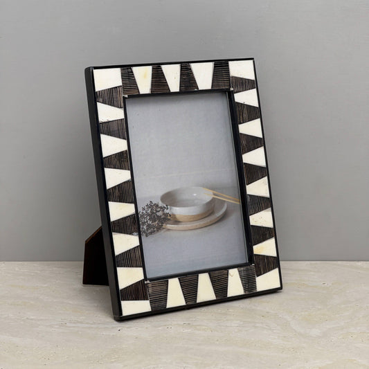 Photo Frame- Black Fish Horn & Bone