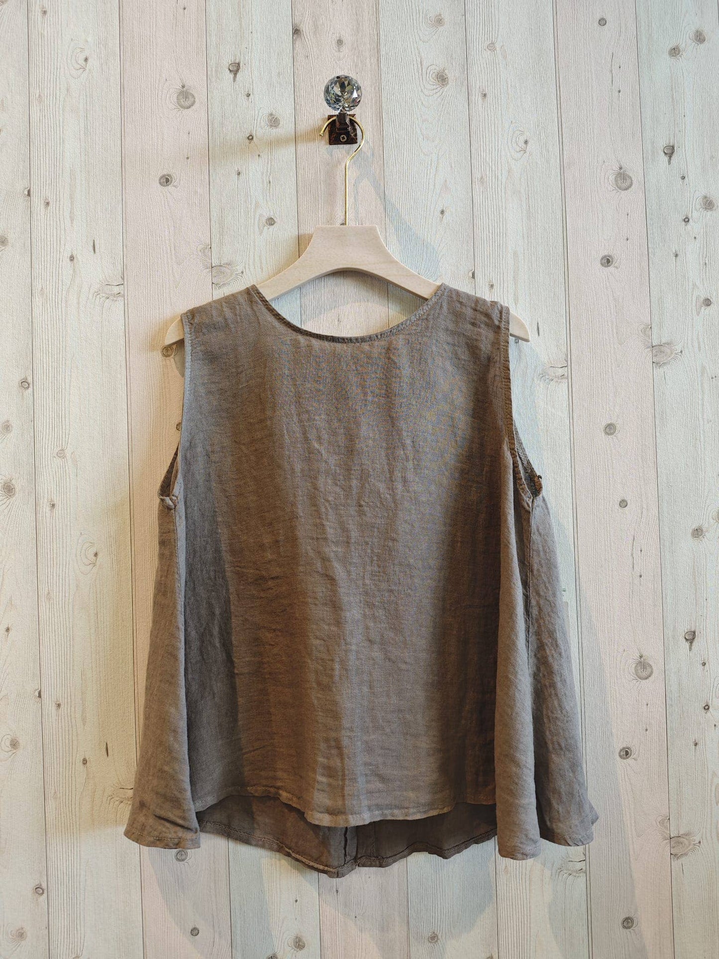 Tank - Sleeveless Button Down Linen