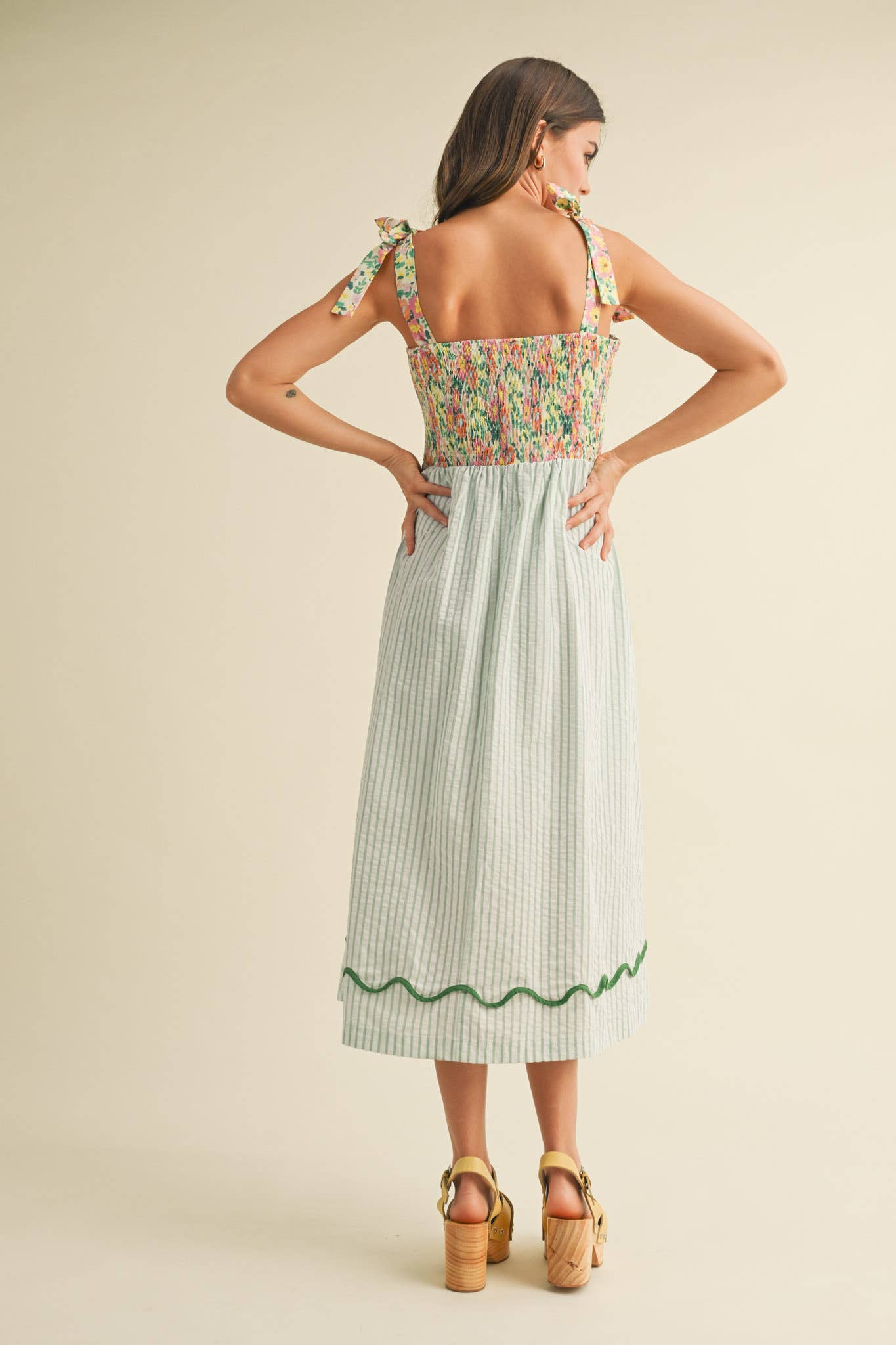 Dress- SCALLOPED MIXED PRINT