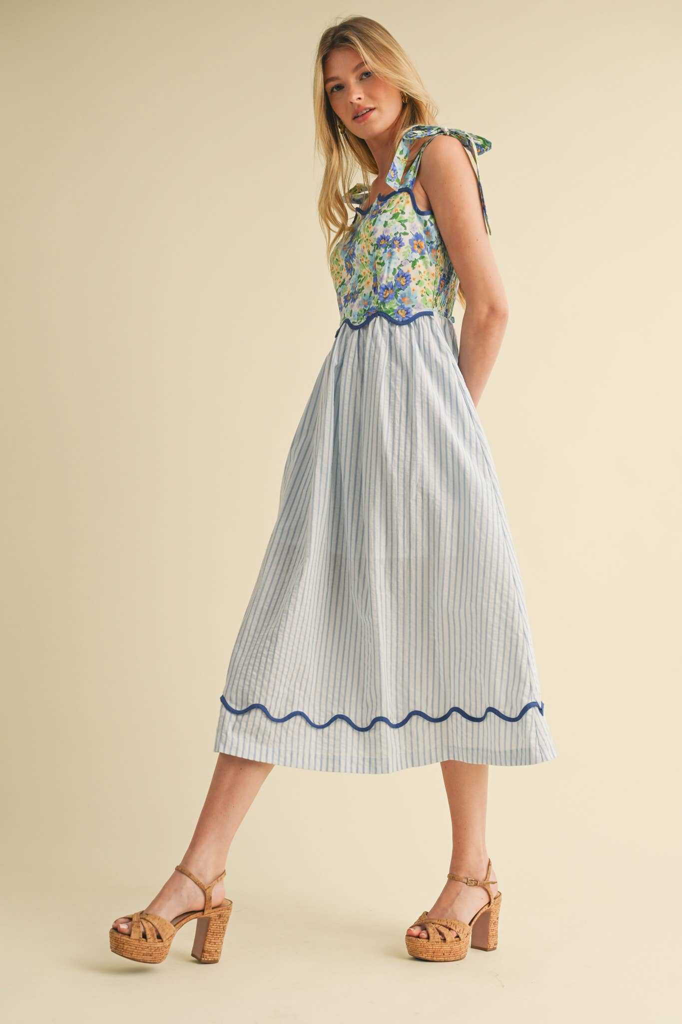 Dress- SCALLOPED MIXED PRINT