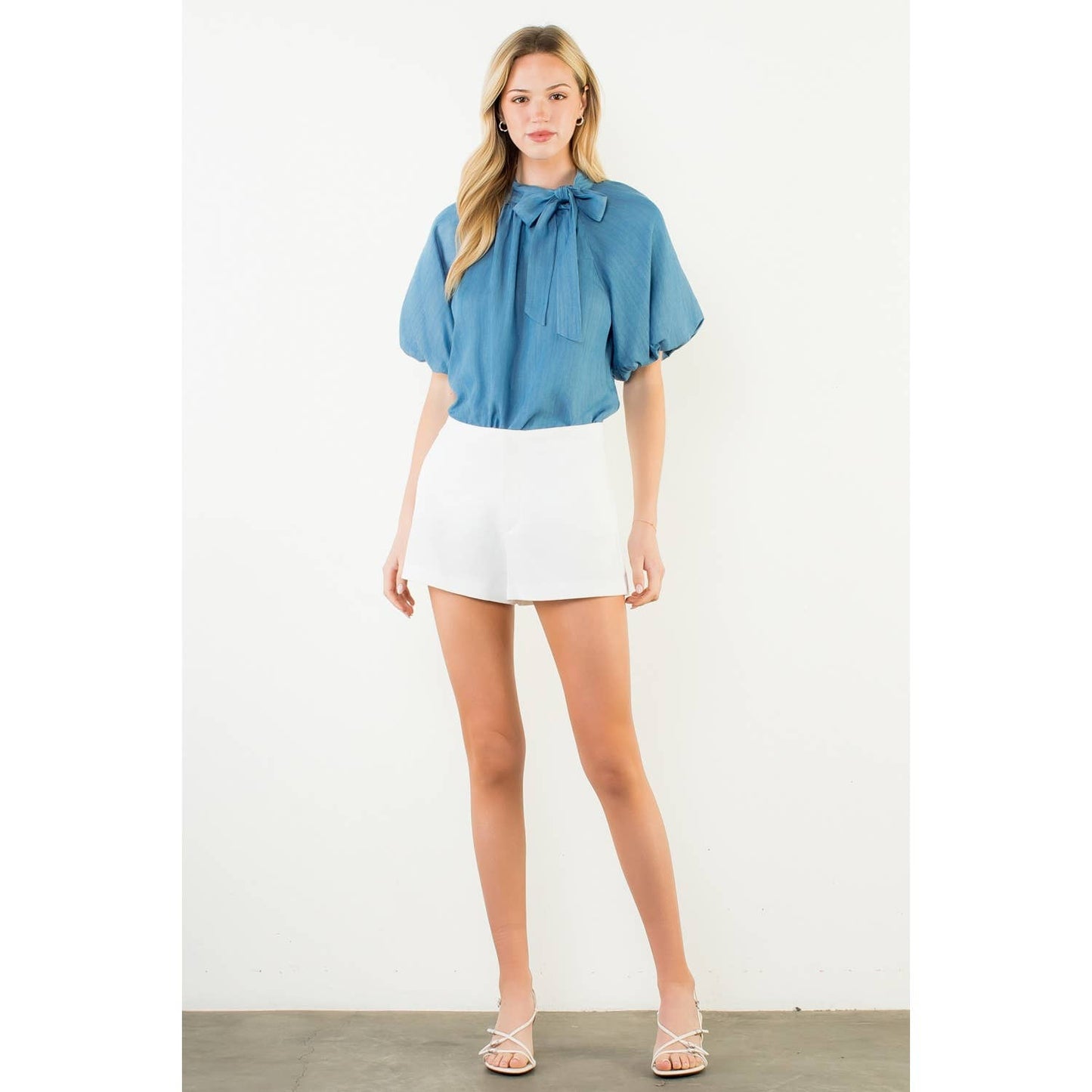 Top - Puff Sleeve Tie Knot Collar