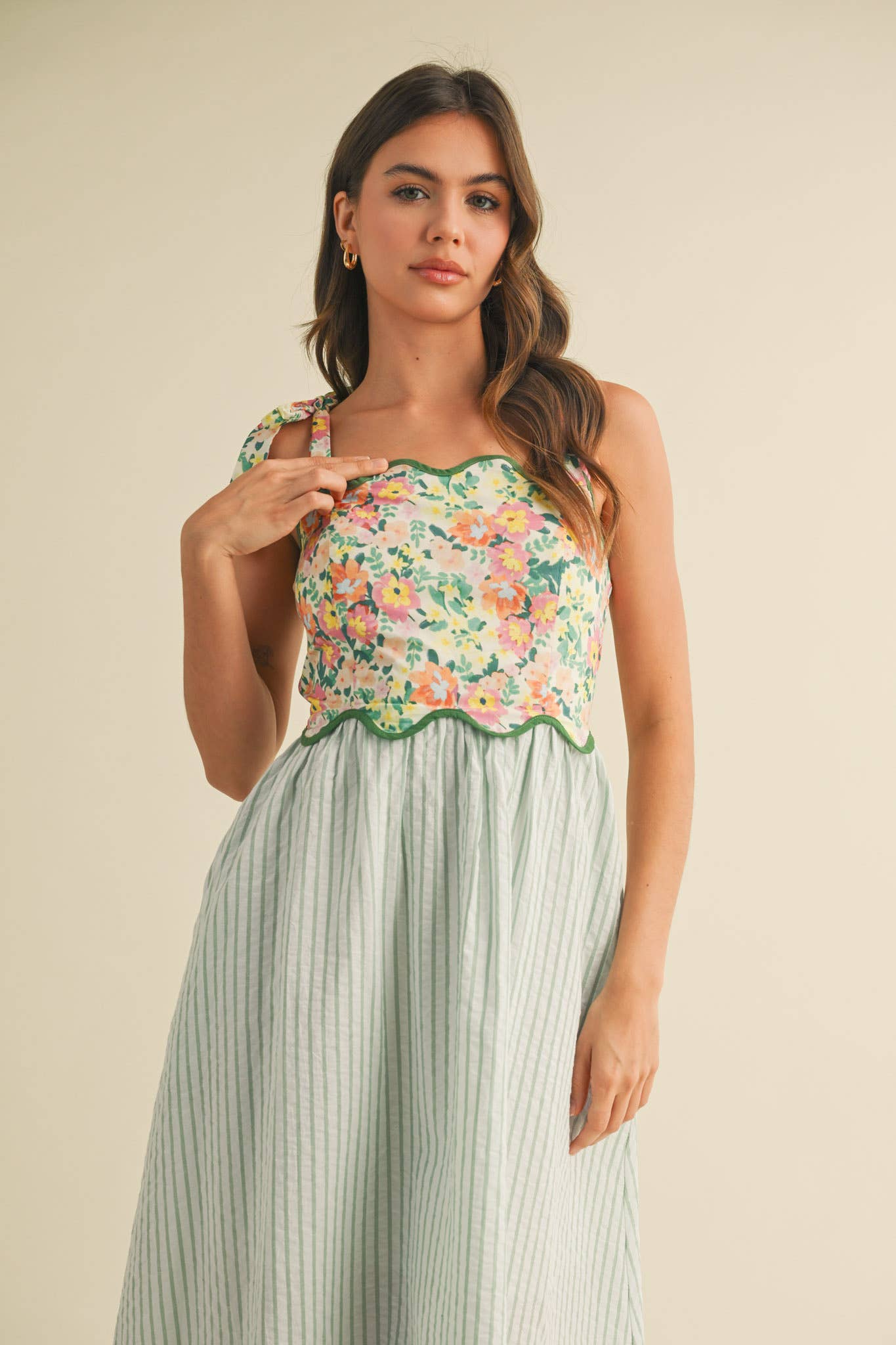 Dress- SCALLOPED MIXED PRINT