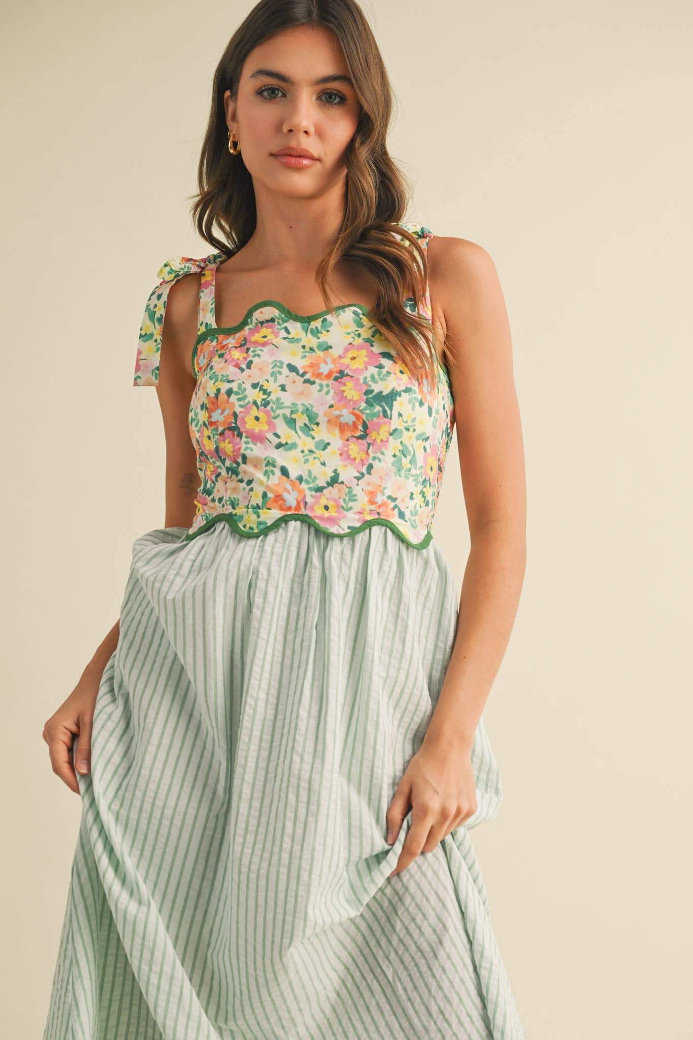 Dress- SCALLOPED MIXED PRINT