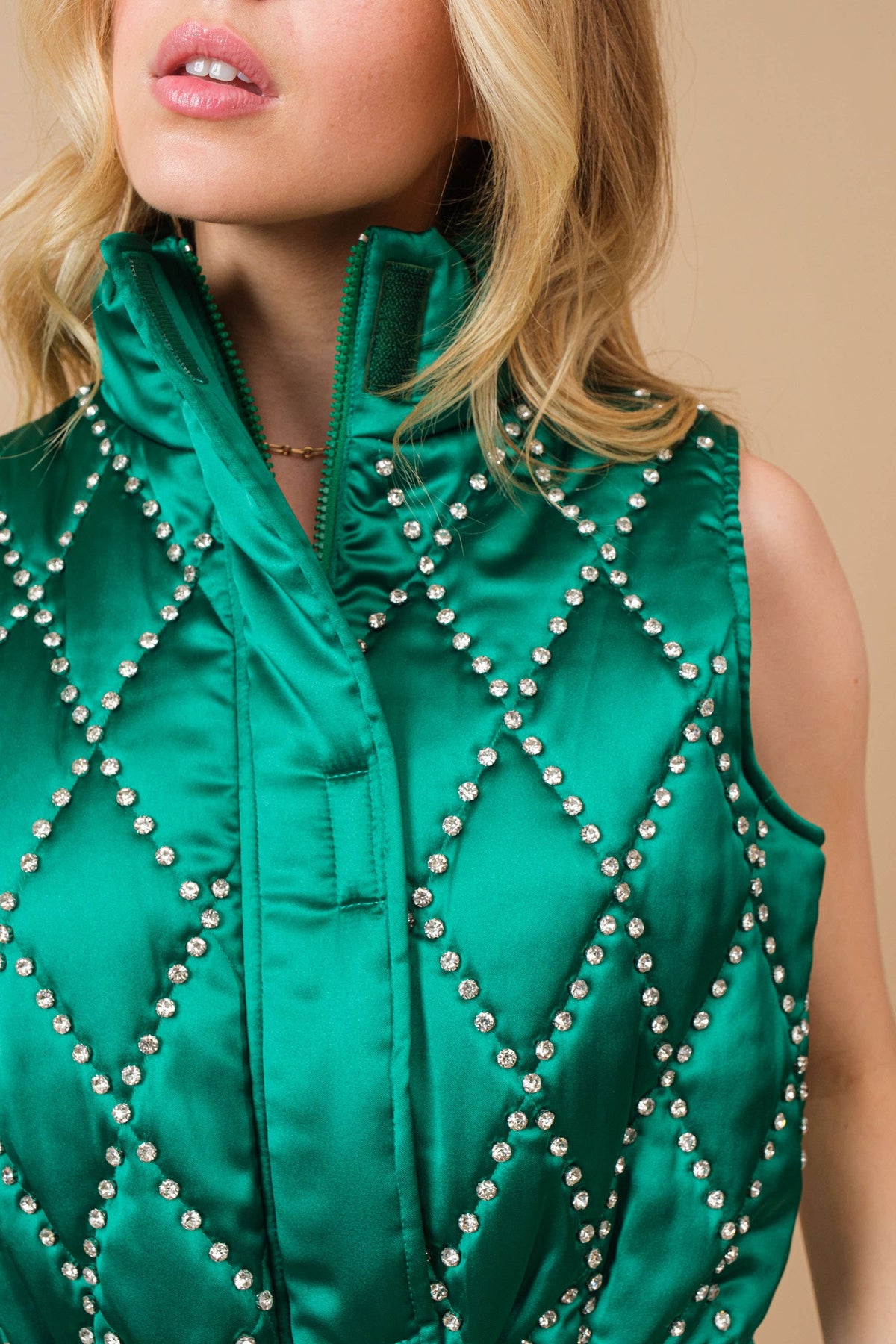 Vest- Shiny Woven Studded Crop Puffer Zip Up