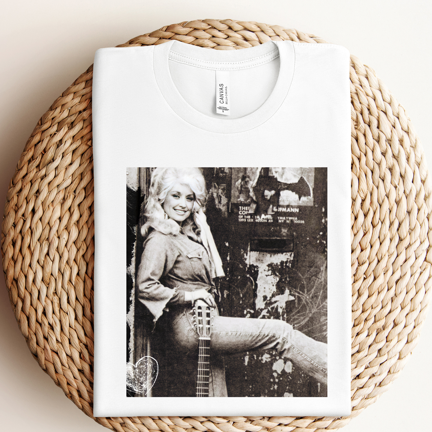 T-Shirt- Miss Dolly Graphic